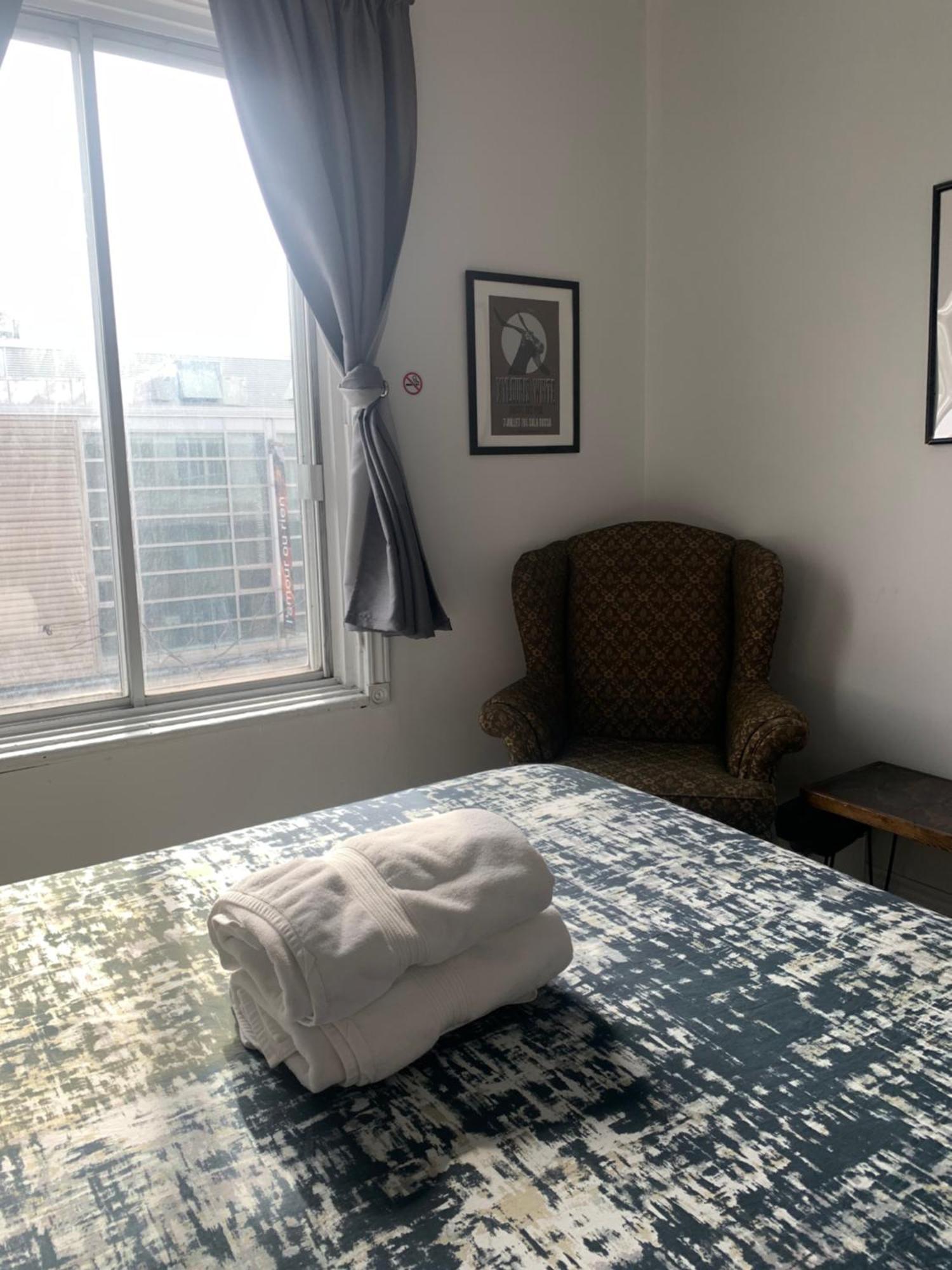 Pensione Popolo Montreal Exteriér fotografie
